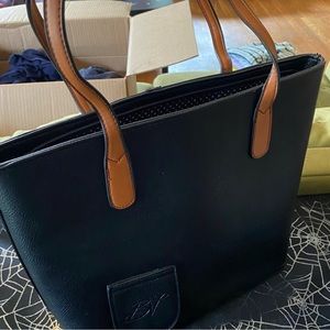 Portovino wine purse- brand new